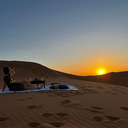 Erg Chebbi Starlight Camp 호텔 메르주가 외부 사진