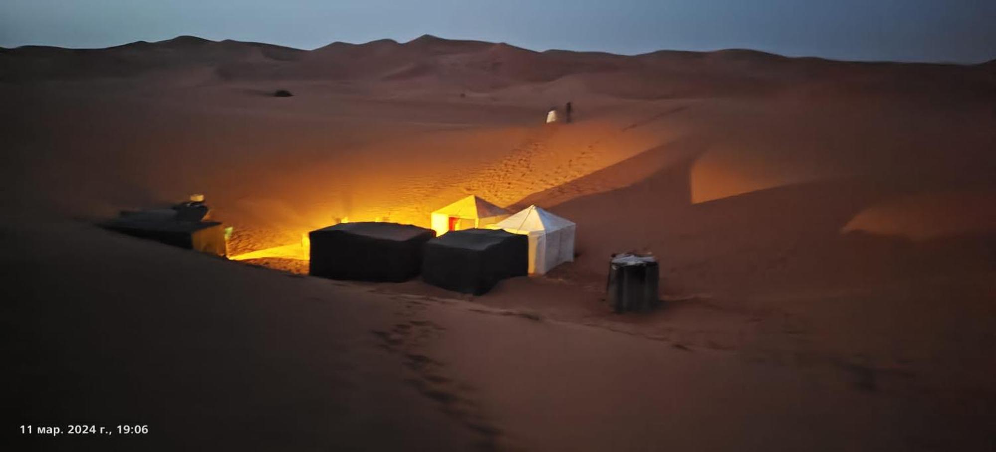 Erg Chebbi Starlight Camp 호텔 메르주가 외부 사진