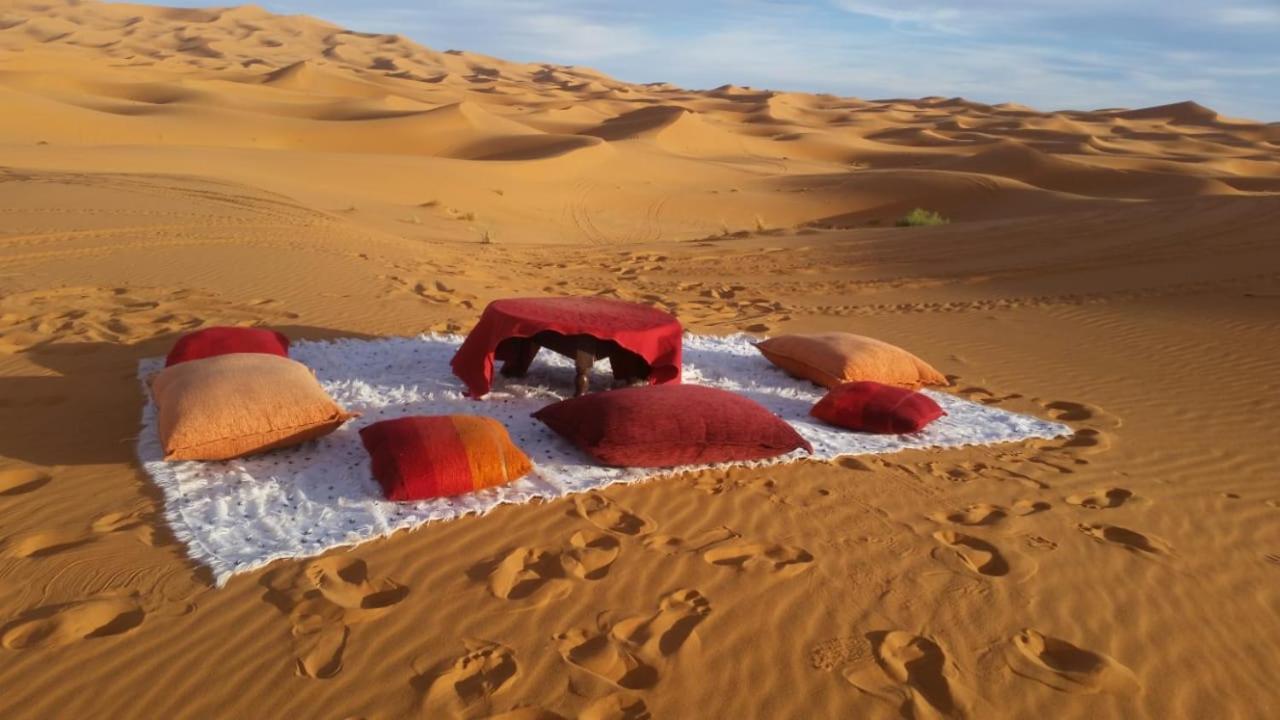 Erg Chebbi Starlight Camp 호텔 메르주가 객실 사진