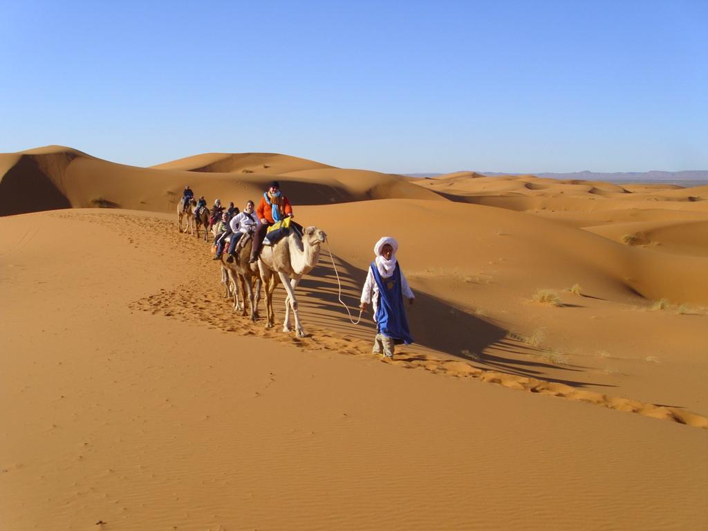 Erg Chebbi Starlight Camp 호텔 메르주가 외부 사진