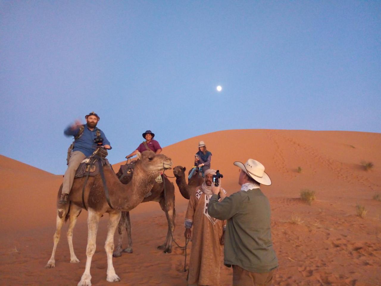 Erg Chebbi Starlight Camp 호텔 메르주가 외부 사진